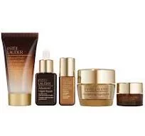 Estee Lauder Lights. Camera. Glow